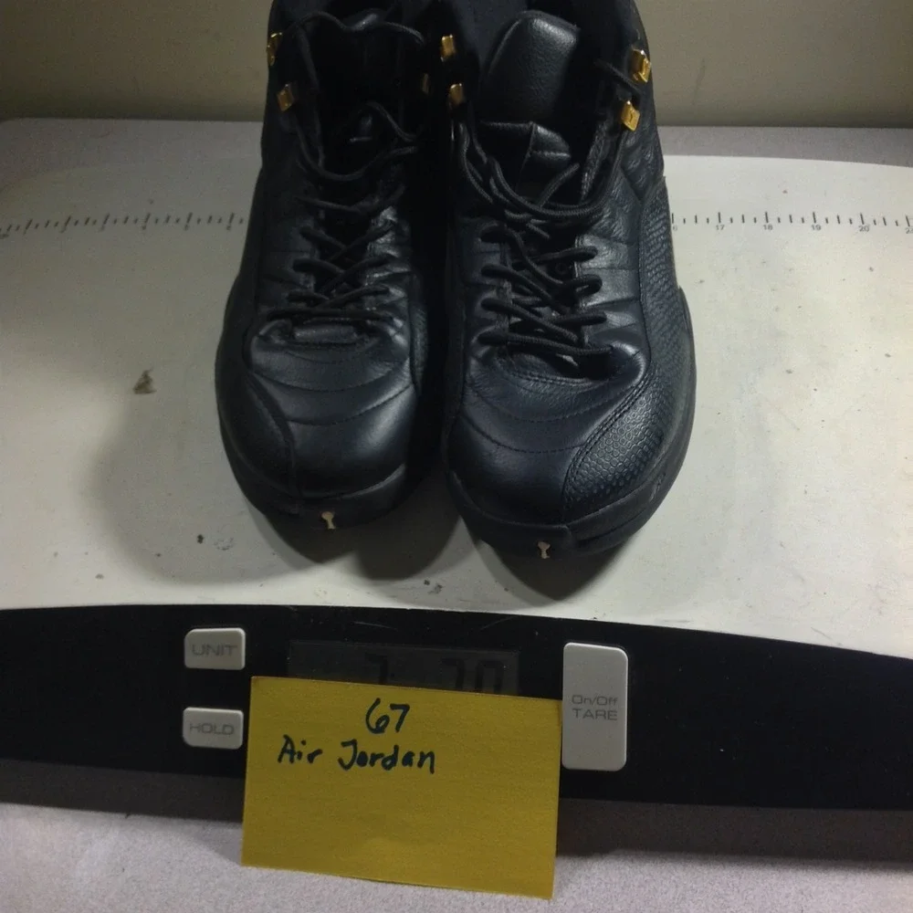 Jordan Air Jordan 12 Retro The Master Mens Size 10.5 Black Gold 130690-013